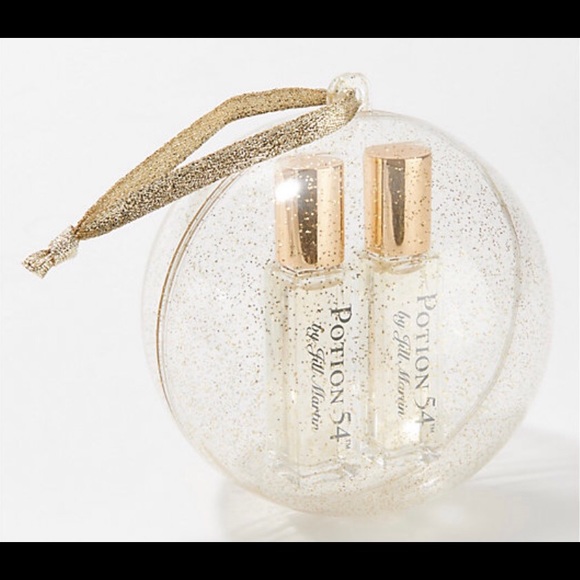 NWOT Christmas globe with 2 bottles of perfume - Picture 1 of 4